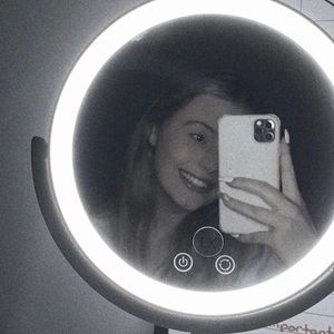 Meet your Posher, Savannah